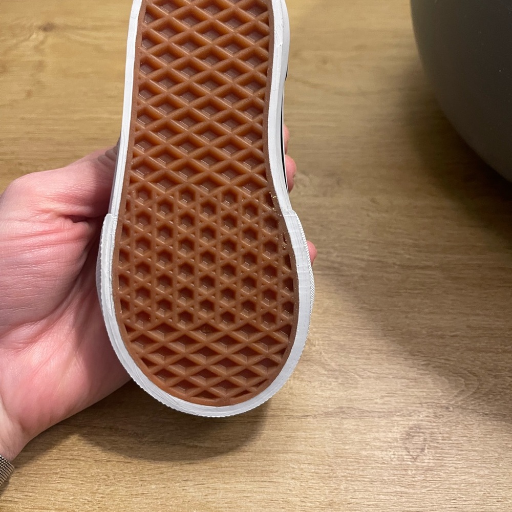 Vans Kids Yellow Old Skool V Velcro Sneakers - Picture 5 of 5